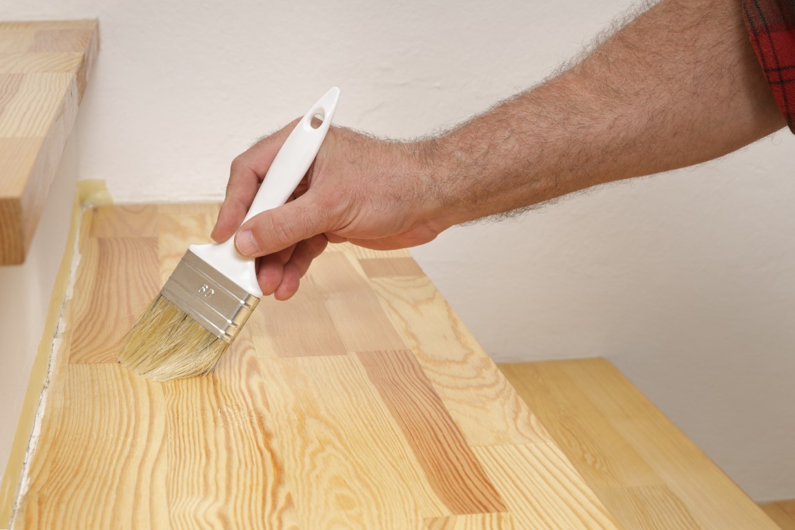 Comment rénover et refaire les marches d'un escalier en bois ? • My — free download