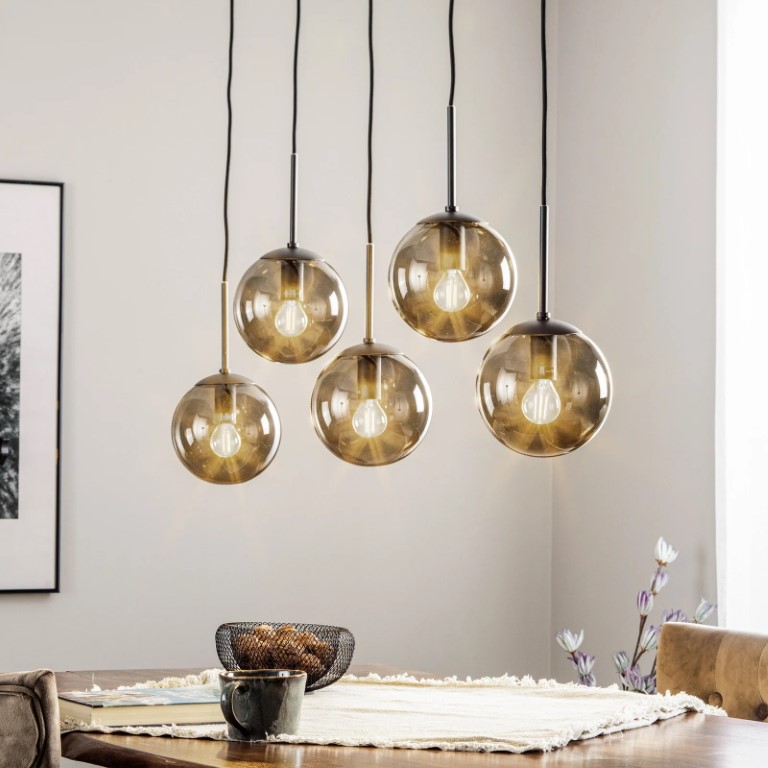 La suspension multiple en verre fumé