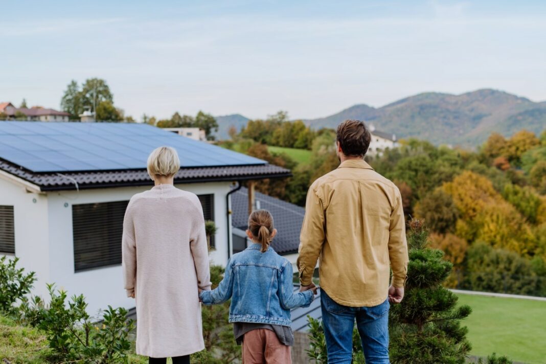 Auto-consommation panneaux solaire ou revente surplus énergie